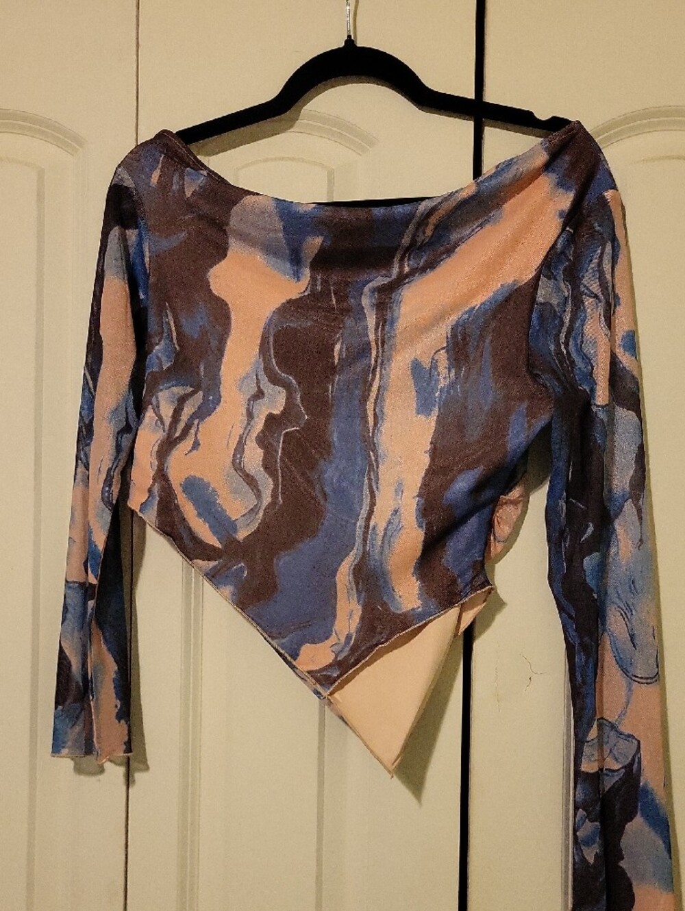 Abstract Off-Shoulder Long Sleeve Top in Blue and Peach - Picture 3 of 3